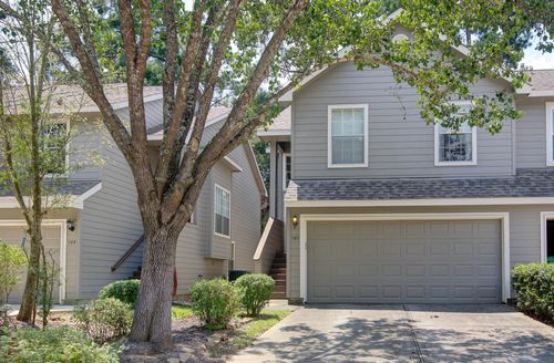 127 N Villa Oaks Dr, The Woodlands, TX, 77382-2304 | Card Image