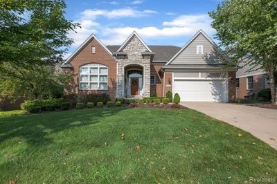 9335 Saddlebrook Court, Condo with 4 bedrooms, 3 bathrooms and null parking in Plymouth Twp MI | Image 1