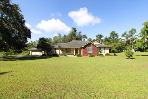 3946 Stratford Cir, Valdosta, GA, 31605-4863 | Card Image