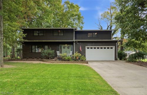 715 Oakridge Dr, Boardman, OH, 44512-3546 | Card Image