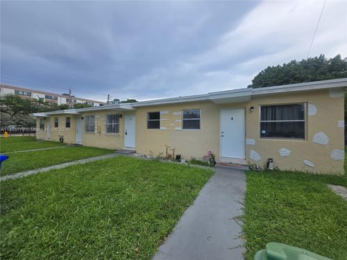 apt-3-1900 Nw 31st St, Miami, FL, 33142-8562 | Card Image