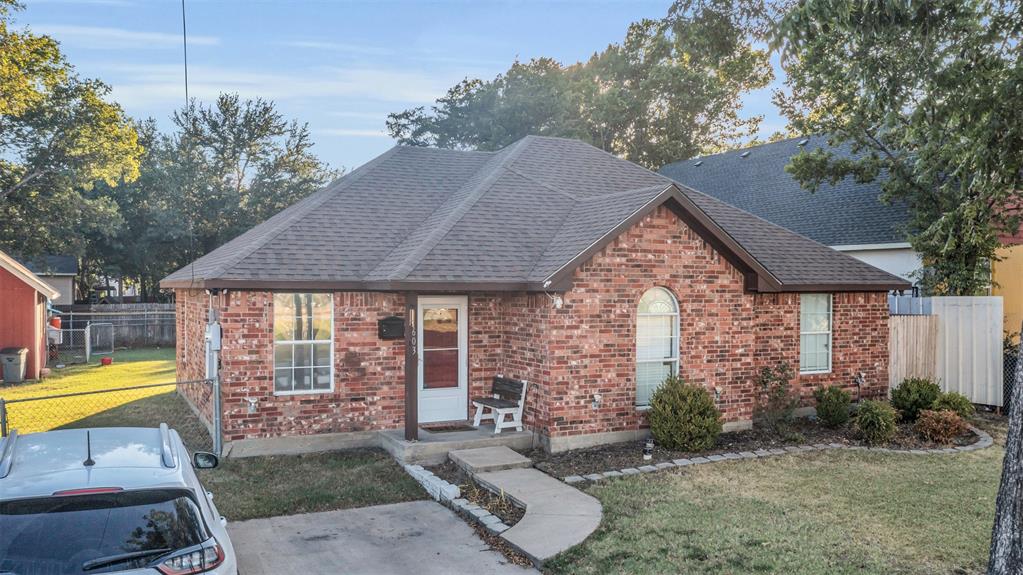 Main St, Ennis, TX 75119
