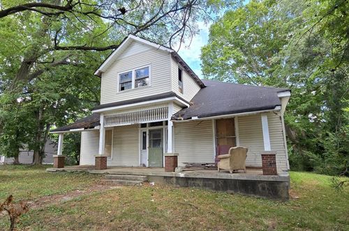 437 Hickman St, Columbia, TN, 38401-4028 | Card Image