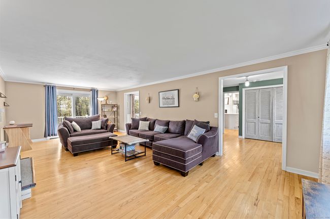 28 Hilltop Dr, House other with 4 bedrooms, 3 bathrooms and 6 parking in Trumbull CT | Image 9
