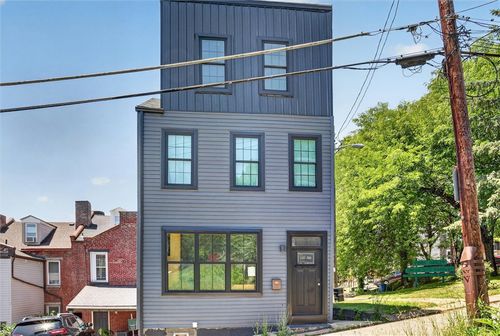 1504 Boyle St, Pittsburgh, PA, 15212-4104 | Card Image