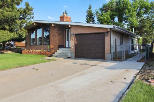 572 West Cres, Forestburg, AB, T0B1N0 | Card Image