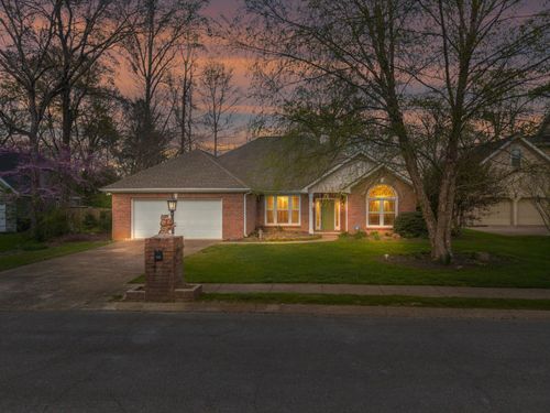 1621 Gunston Hall Rd, Hixson, TN, 37343-2578 | Card Image