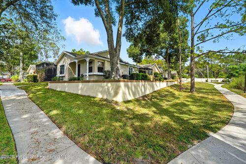 8174 Sturbridge Ct, Weeki Wachee, FL, 34613-7520 | Card Image