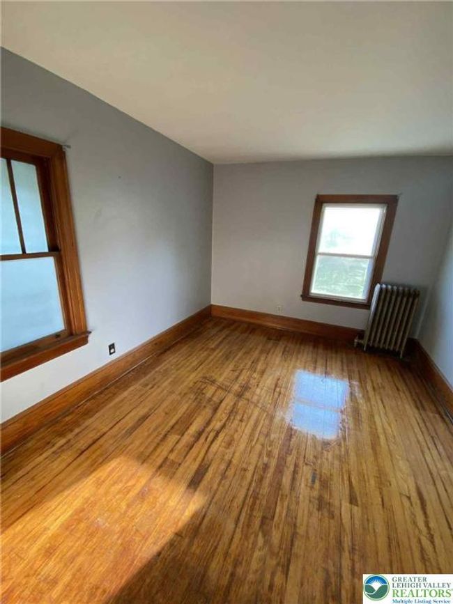 1027 Clamtown Rd, House other with 4 bedrooms, 2 bathrooms and null parking in Tamaqua PA | Image 8
