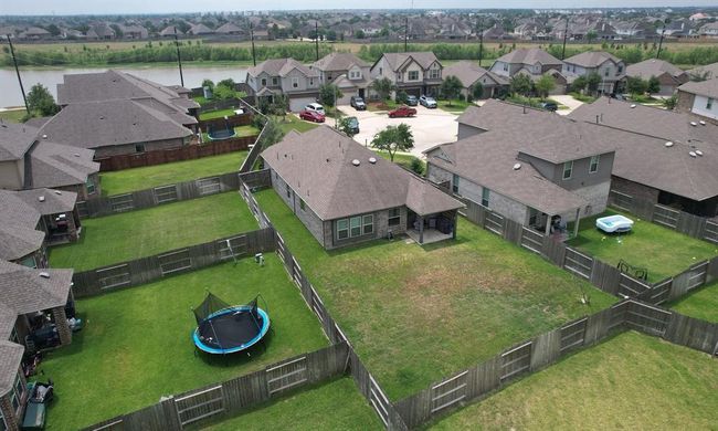 20202 Creekdale Bend Dr, House other with 3 bedrooms, 2 bathrooms and 2 parking in Cypress TX | Image 39
