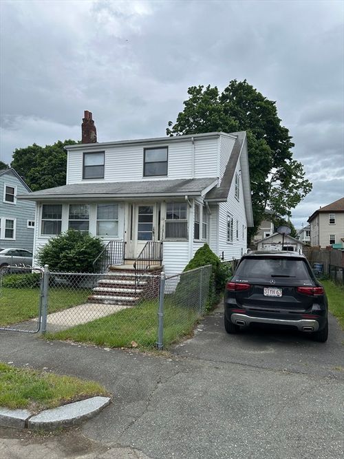 131 Farrington St, Quincy, MA, 02170-1601 | Card Image