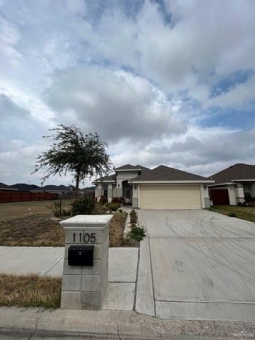 1105 W Eisenhower Ave, Alton, TX, 78573-4622 | Card Image