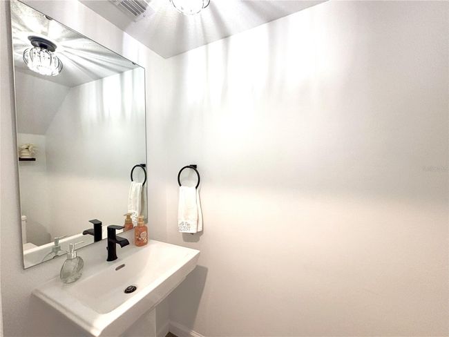 921 Spring Palms Loop, Townhouse with 3 bedrooms, 3 bathrooms and null parking in ORLANDO FL | Image 20