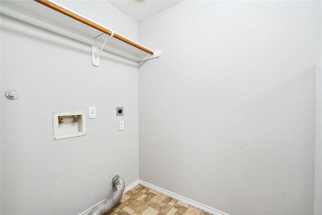 19826 Creston Cove Ct, House other with 3 bedrooms, 2 bathrooms and 1 parking in Cypress TX | Image 19