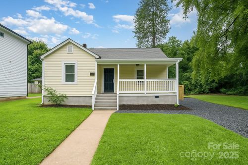 2000 Camp Greene St, Charlotte, NC, 28208-5040 | Card Image