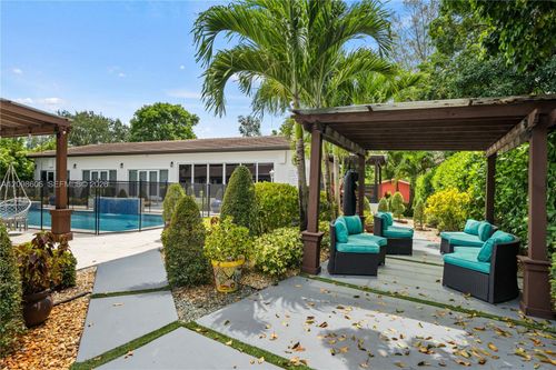 5030 Sw 170th Ave, Southwest Ranches, FL, 33331-1217 | Card Image