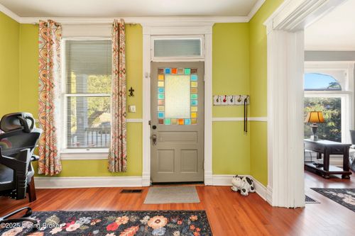 2210 Grinstead Dr, Louisville, KY, 40204-2333 | Card Image