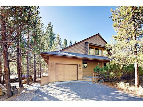 18017 Camas Ln, Sunriver, OR, 97707-3001 | Card Image