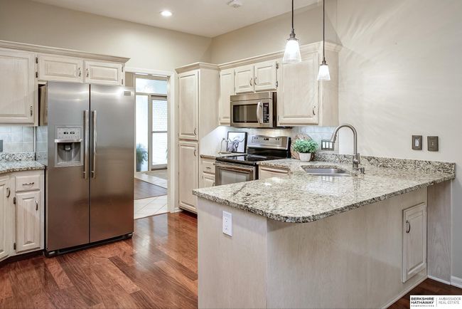 5801 S 119 Th Plz, House other with 3 bedrooms, 3 bathrooms and 2 parking in Omaha NE | Image 9