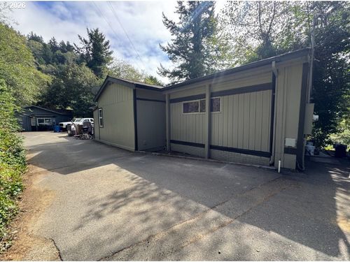 98228 Tuttle Ln, Brookings, OR, 97415 | Card Image