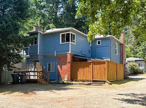 133 N Marion Street, Bremerton, WA, 98312 | Card Image