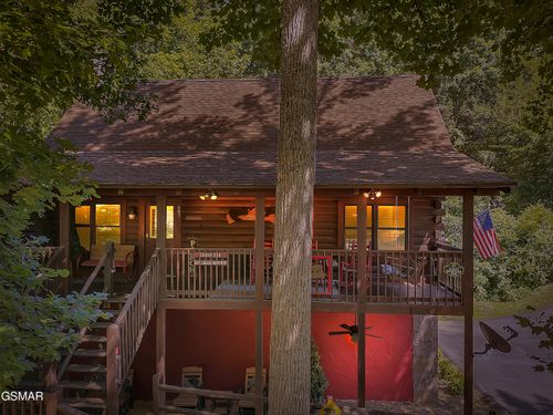 607 Eagles Boulevard Way, Pigeon Forge, TN, 37863 | Card Image