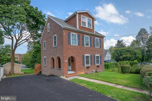 107 W Circular Ave, Paoli, PA, 19301-1413 | Card Image