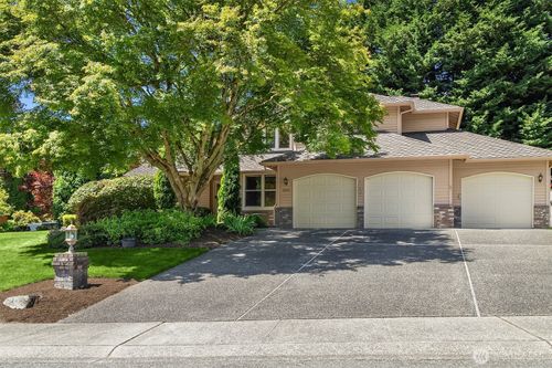 3031 235th Ave Se, Sammamish, WA, 98075-9499 | Card Image