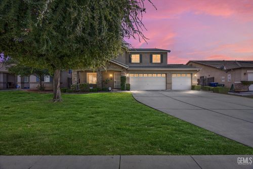 12203 Timberpointe Dr, Bakersfield, CA, 93312-6814 | Card Image