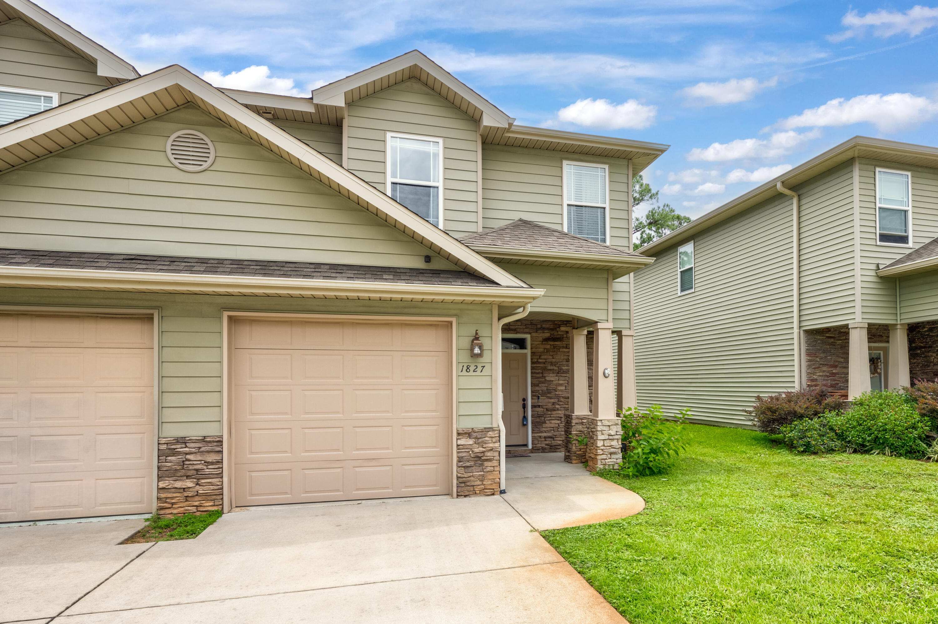 Sound Haven Ct, Navarre, FL 32566