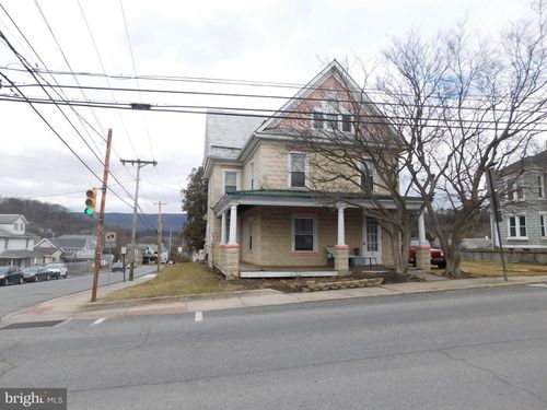 501 E Walnut St, LEWISTOWN, PA, 17044-1541 | Card Image