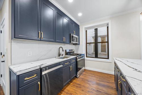 269 Montgomery St, Brooklyn, NY, 11225-2713 | Card Image