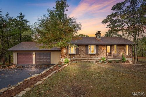 10215 Tri Acre Ln, Sainte Genevieve, MO, 63670-8430 | Card Image