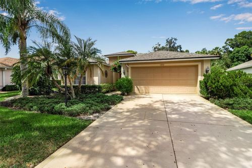 5220 Creekside Trl, SARASOTA, FL, 34243-3887 | Card Image