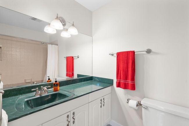 2116 Ne 44 Th St, Townhouse with 2 bedrooms, 2 bathrooms and null parking in Lighthouse Point FL | Image 20