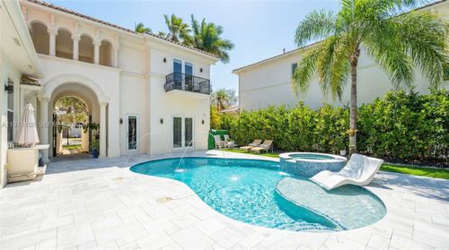 17642 Middlebrook Way, Boca Raton, FL, 33496-1022 | Card Image