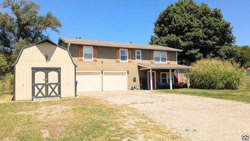 11501 K4 Hwy, Ozawkie, KS, 66070-6033 | Card Image