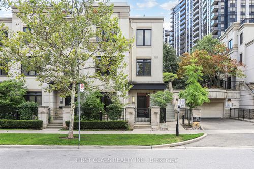 th-28-9 Oakburn Cres, North York, ON, M2N2T5 | Card Image