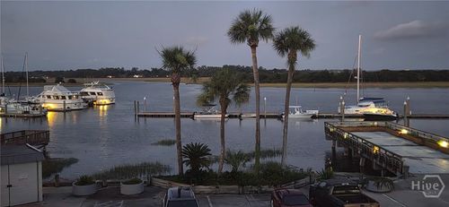 202-2902 River Dr, savannah, GA, 31404-5032 | Card Image