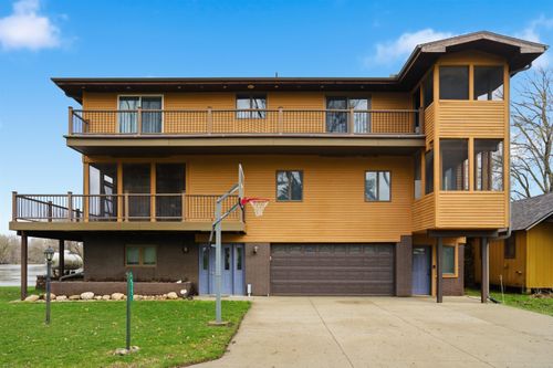 1749-55 Golf Course Blvd, Independence, IA, 50644-9269 | Card Image
