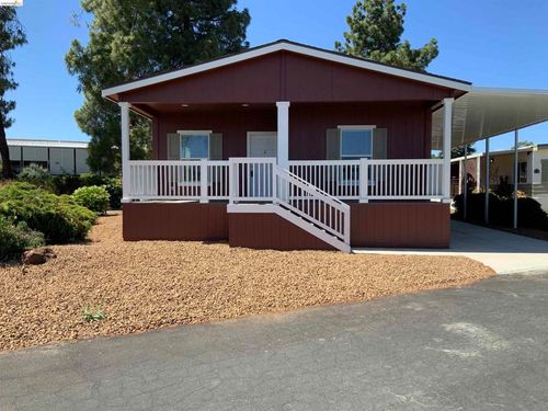 214 Maui Dr, Pittsburg, CA, 94565-5432 | Card Image