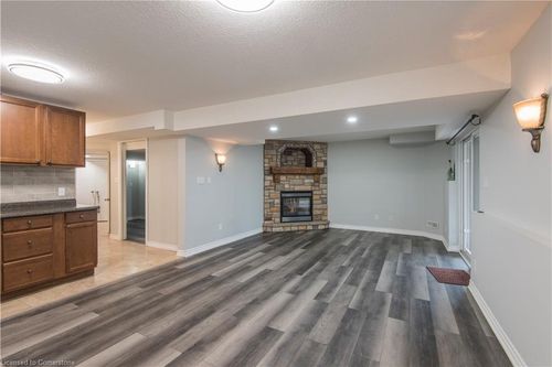 bsmt-645 Interlaken Dr, Waterloo, ON, N2T2Y5 | Card Image