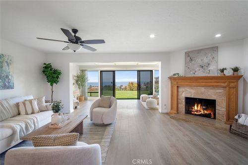 319 Calle Cuervo, San Clemente, CA, 92672 | Card Image
