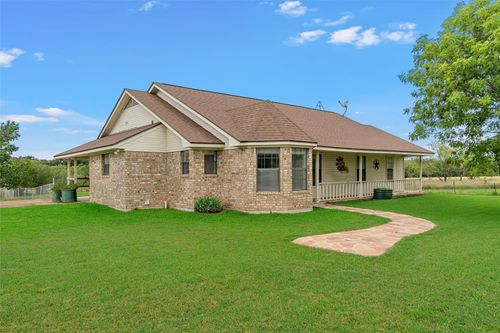 1777 Longhorn Pkwy, Axtell, TX, 76624-1407 | Card Image