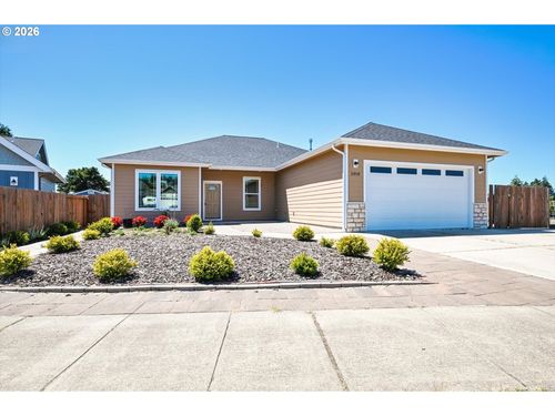 2010 Roosevelt Loop, North Bend, OR, 97459-1815 | Card Image