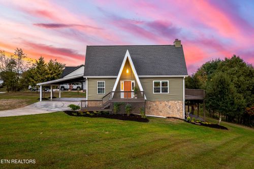 836 River Cliff Dr, Kodak, TN, 37764-2386 | Card Image