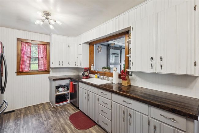 26417 Old Saltworks Rd, House other with 4 bedrooms, 2 bathrooms and 2 parking in Abingdon VA | Image 10