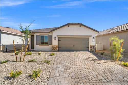 4520 Cave Lake Ave, North Las Vegas, NV, 89032-2495 | Card Image
