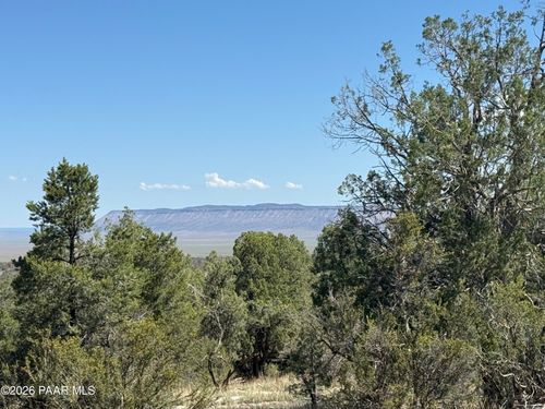 32506 W Shadow Mountain Cir, Seligman, AZ, 86337 | Card Image