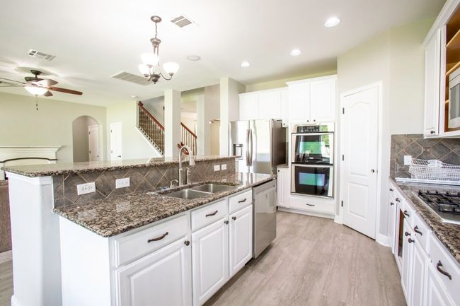 350 Mcgarity, House other with 5 bedrooms, 3 bathrooms and 4 parking in Kyle TX | Image 10